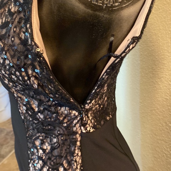 R&M Richards Sexy Black Lace/Sequins Sides Evening Gown - Picture 4 of 12